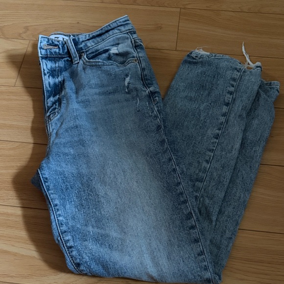 Daze Denim - High-Rise Women's Light Blue Washed Jeans